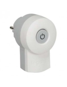 CLAVIJA CON INTERRUPTOR 16A LEGRAND